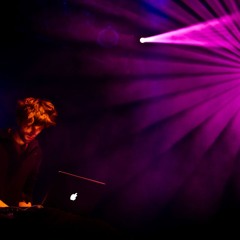 Lindstrom Live at Design Week Elita
