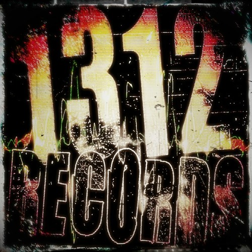 DREIZEHN ZWÖLFER CREWMUKKE NEW SETCUT