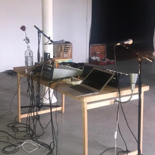 Future Perfect Live at Q-O2