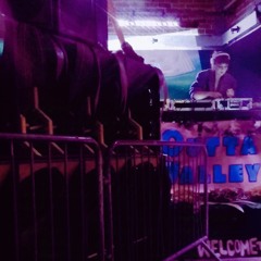 Outta-valley first party set