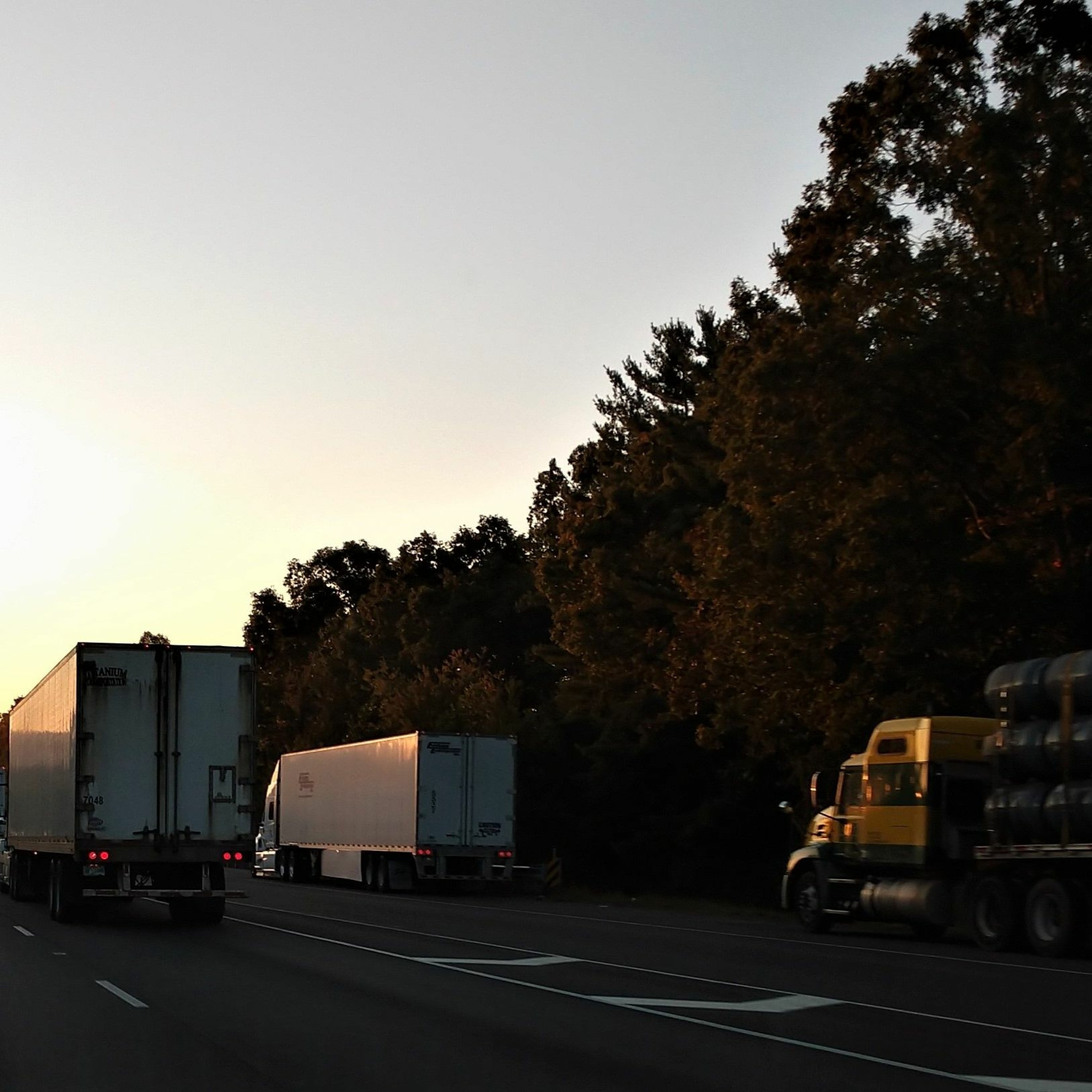 Truck parking, under-21 interstate drivers, more: A window on congressional trucking machinations thumbnail