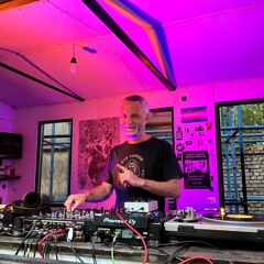 Select with Sioni Hi-Fi Soundsystem w. Juno Q Beat [16.08.25]