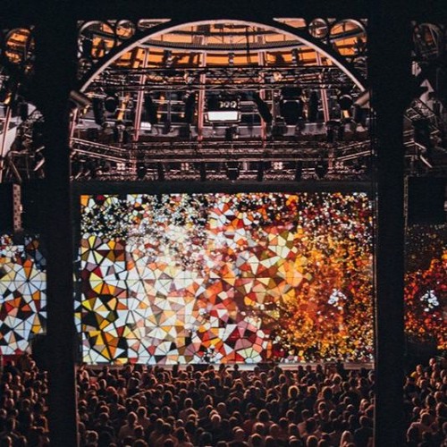 Chronicles Curates : Max Cooper (On Being)