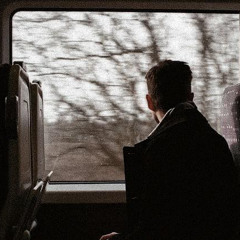 لا تمسني في كبريائي و تقربه..