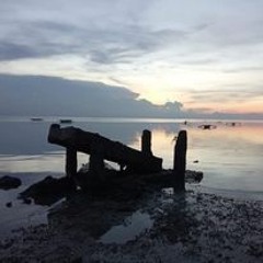 Futur Sismik - Electronic music and people talking