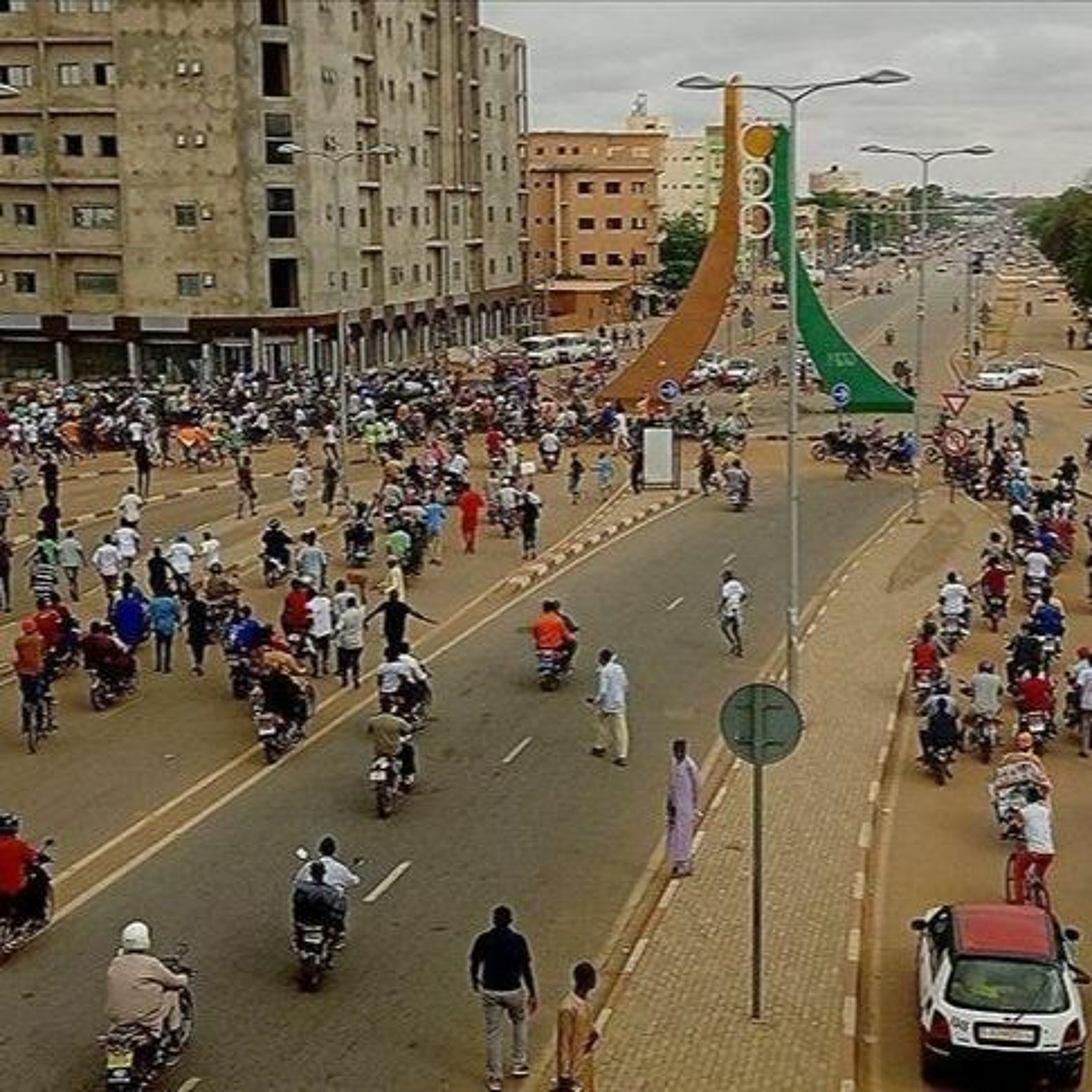Niger : Réaction de la Société Civile À La Mission De La CEDEAO À Niamey episode artwork