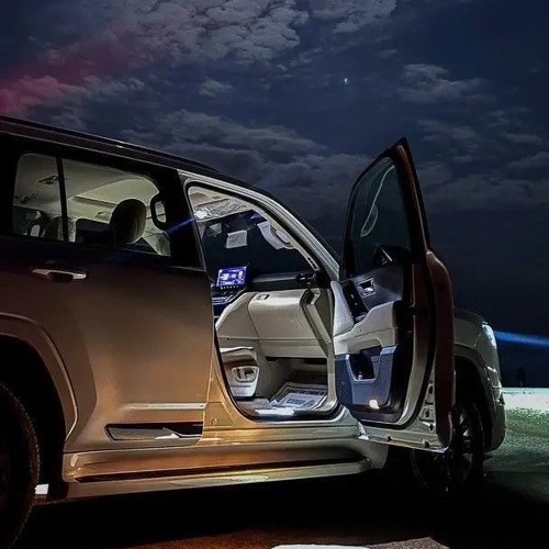 أنتّبه لاتشوف لك غروٍ جميلِ ..