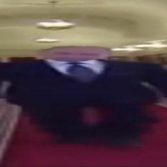 ШИРОКИЙ ПУТИН ИДЁТ