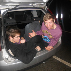 whats in the boot, a dozen huzz!