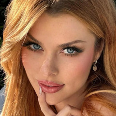 Elly Clutch (prod. geolied + ripwarheart + zannn)