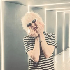 ELYAPLUGG! - STAR ( INTRO REMIX BY VALENTINOFF )