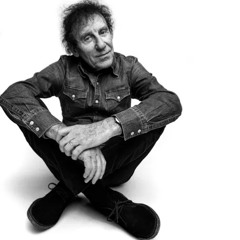 Alain Souchon - La Vie ne Vaut Rien (re disco ver ''Rien ne Vaut la Vie'' Dark Pop Mix) back to 2001