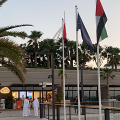 الحب كـبـير