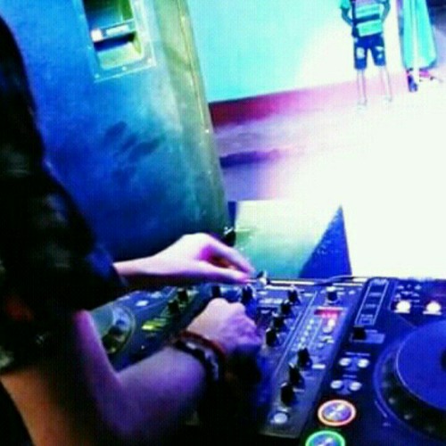 lassana-Hithak-(Remix) ishan jay.mp3