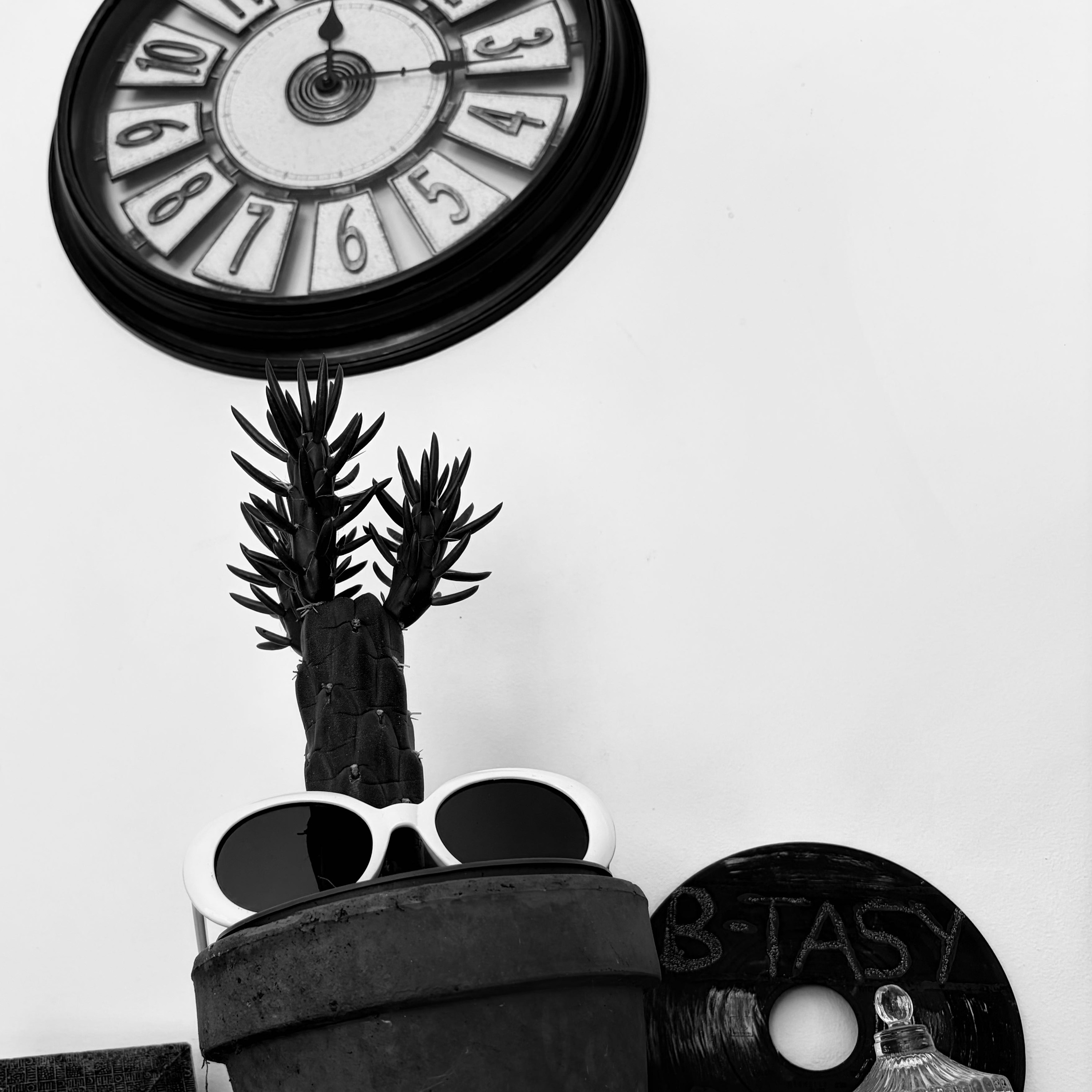 after music (midi à quatorze heures) episode artwork
