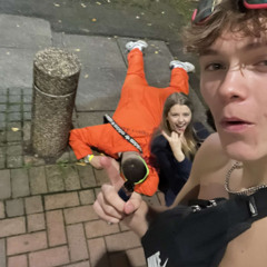 Tisor goes into a k hole