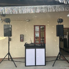 Open Format Latino (Reggaeton, Cumbia, Quebradita, Merengue, Rock En Espanol)