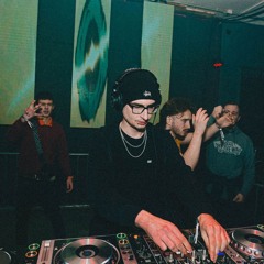 SUBFILTRONIK & BADPHAZE - SPAZZOUT (WYZZY VIP)
