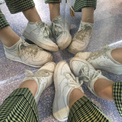 01 - BOXED IN - SELA.