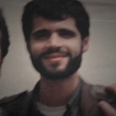 مَن ألهمَ الثّائرين