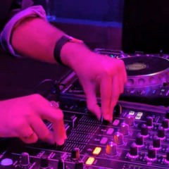 p-rav ukg & 140 set @ Schirrmo's Bar (09/25)