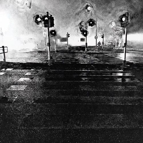fliplone + 1hunnaberry - money flip (unvrsblank x nxtvrtur)