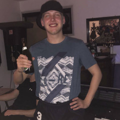 Gadekryds x Madez - Boozer