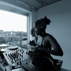Hotel Central pres. „Sommertreff“ – with missm3rcury