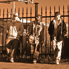 Avi, NickNack & Chamon - Isolation (Paniek!)2007