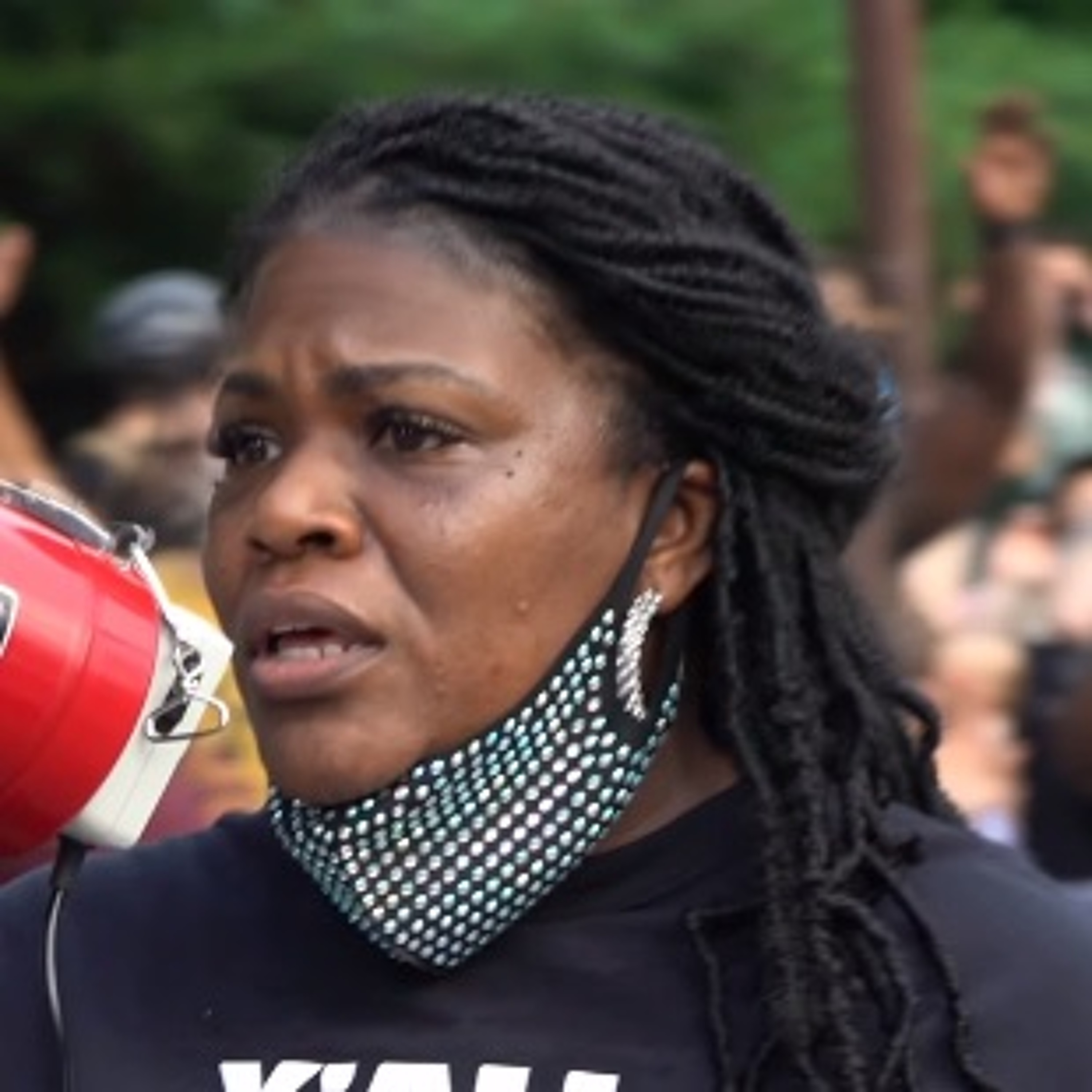 080724 Kamala's Midwest Campaign Swing, Cori Bush Defeated, Toxic Soil at NYCHA episode artwork