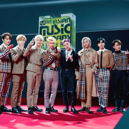 Stream Stray Kids Victory Song Mama By Lazy Bum Listen Online For Free On Soundcloud