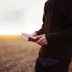 الإيمان الطويل