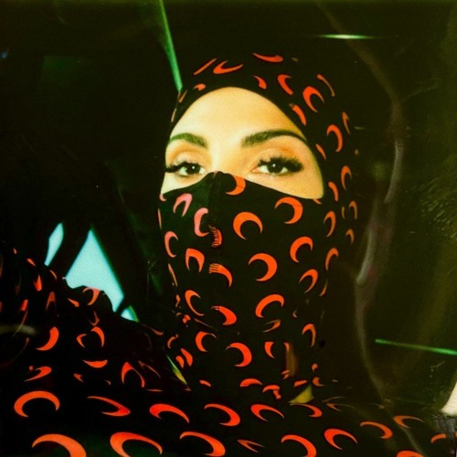 whoa w/ ya auntie's fave