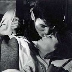 يشهد الله اني أحبك والمحبه هيام