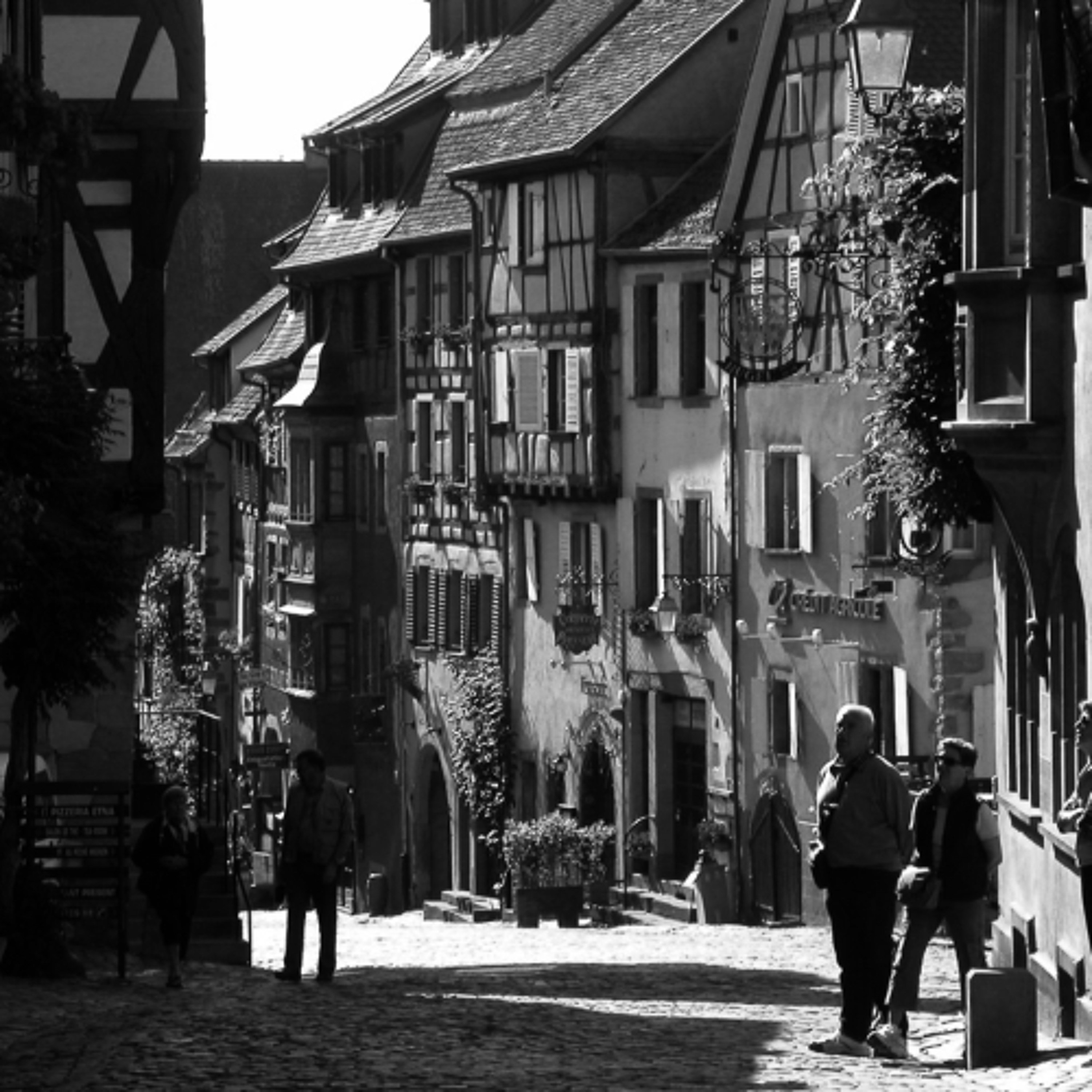 Cities #895 - Riquewihr [Dub Techno - Atmospheric]