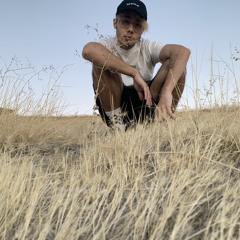 insta@glenjiyamazaki - The Man On The Moon