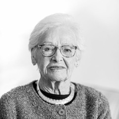Mercedes Bauer, 97 | Diplomatengattin | Teaser
