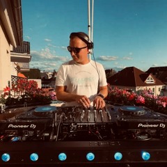 NICK GROOVE - SUNSET SESSION JULY 2k24 (Deutschhouse)