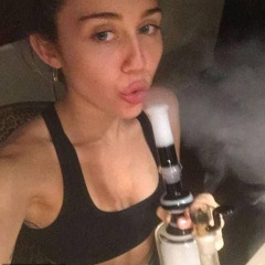 miley cyrus bong rip (fifa)