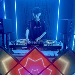 NONSTOP Bé Kẹo VOL 2 DJ Lâm Nguyên Khóc Trong Clup- Nô Lệ Tình Yêu - Nhạc Trôi Cơm
