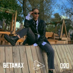 BETAMAX020 | Anna Borsuk