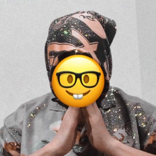 She Make It Clap Challenge - Keith