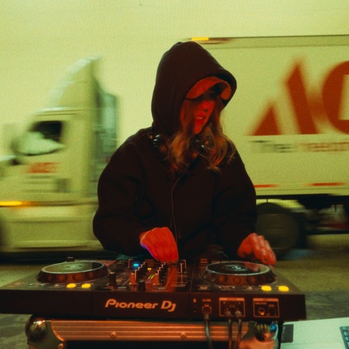 mixing in a tunnel bc i cant sleep