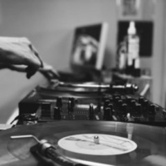 Sinuston - Sounds from the Past // Vinyl Technomix