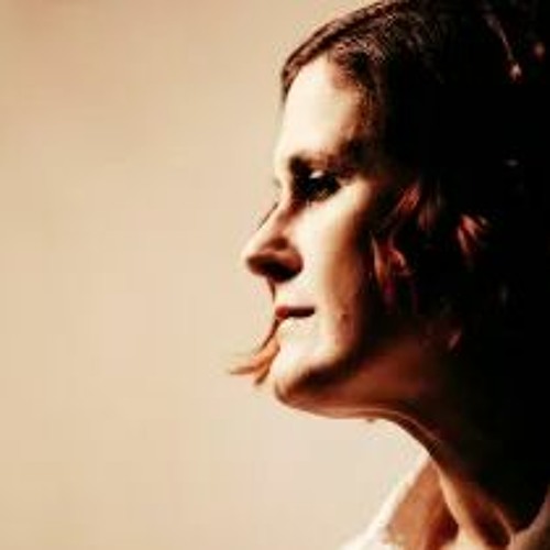 Alison at the Fountain STBB #717