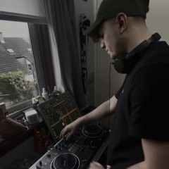 [05.11.25] UNDERGROUND COLLECTIVE - SPOOKY TECHNO MIX - aka. discjockeymatt