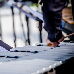 Tristan Perich / Open Symmetry