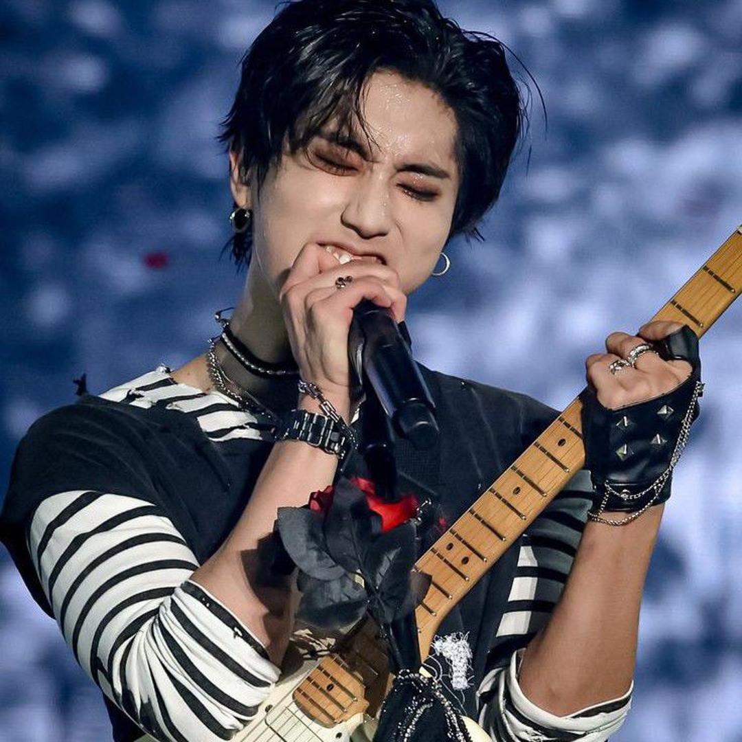 Stream (CLEAR) Han Jisung of Stray Kids - Hold my hand solo stage