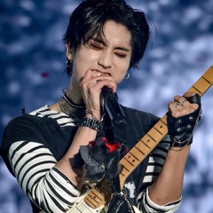 (CLEAR) Han Jisung of Stray Kids - Hold my hand solo stage ' DominATE world tour '