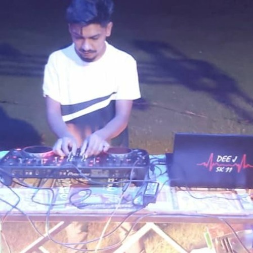 Stream MOMO1 | Listen to DESI PARTY VIBE 🎶 playlist online for free on ...